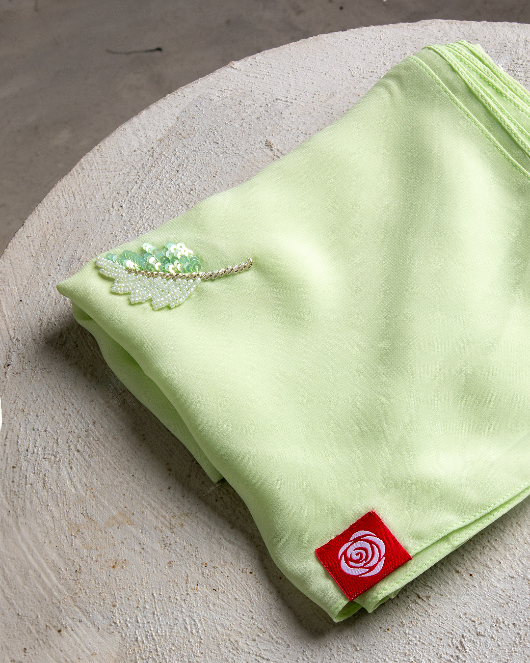 DK6-70 شيلة بيت منثرات عريضة