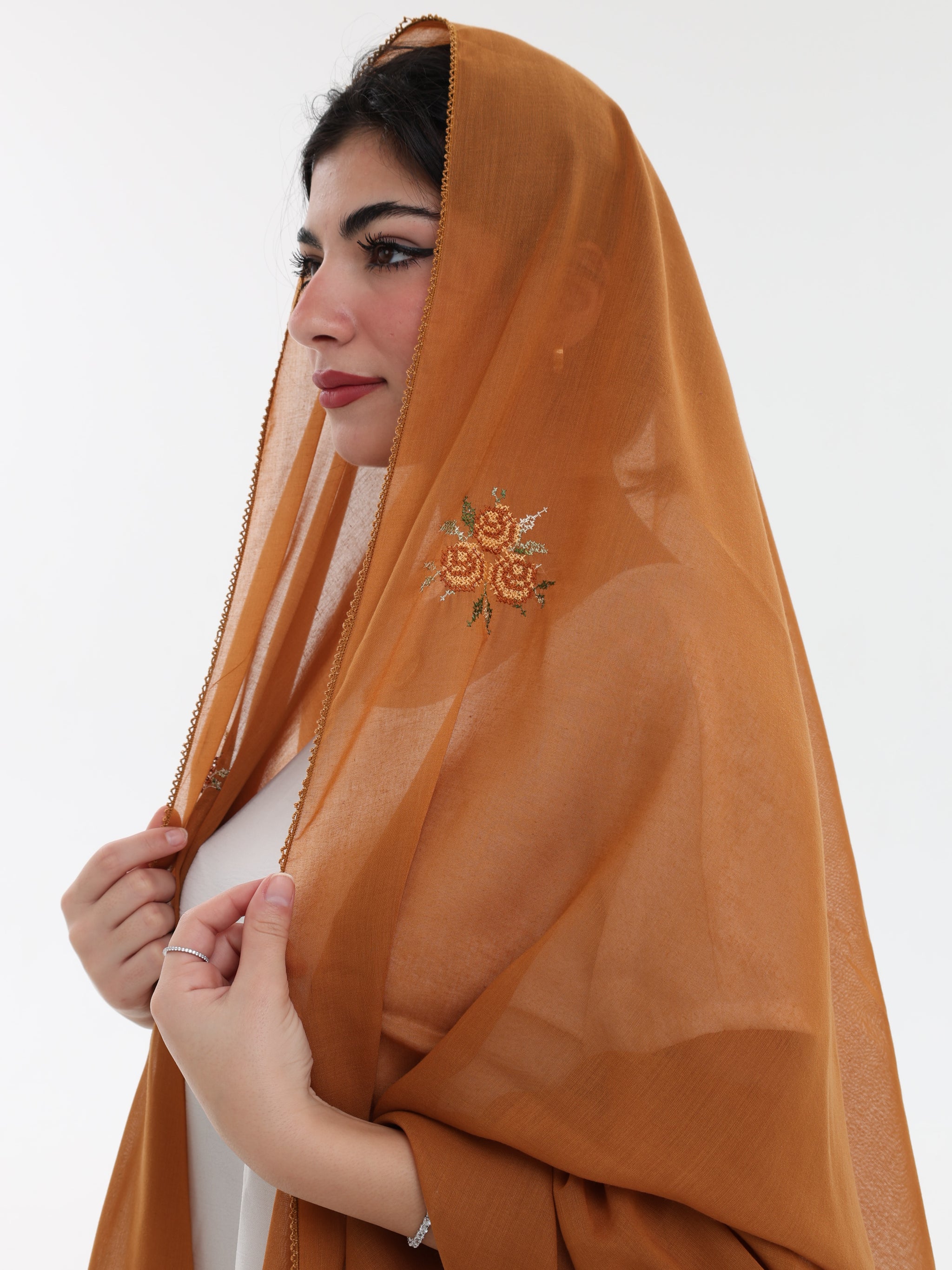 RM1-08 شيلة بيت عريضة جوري روز منثرات