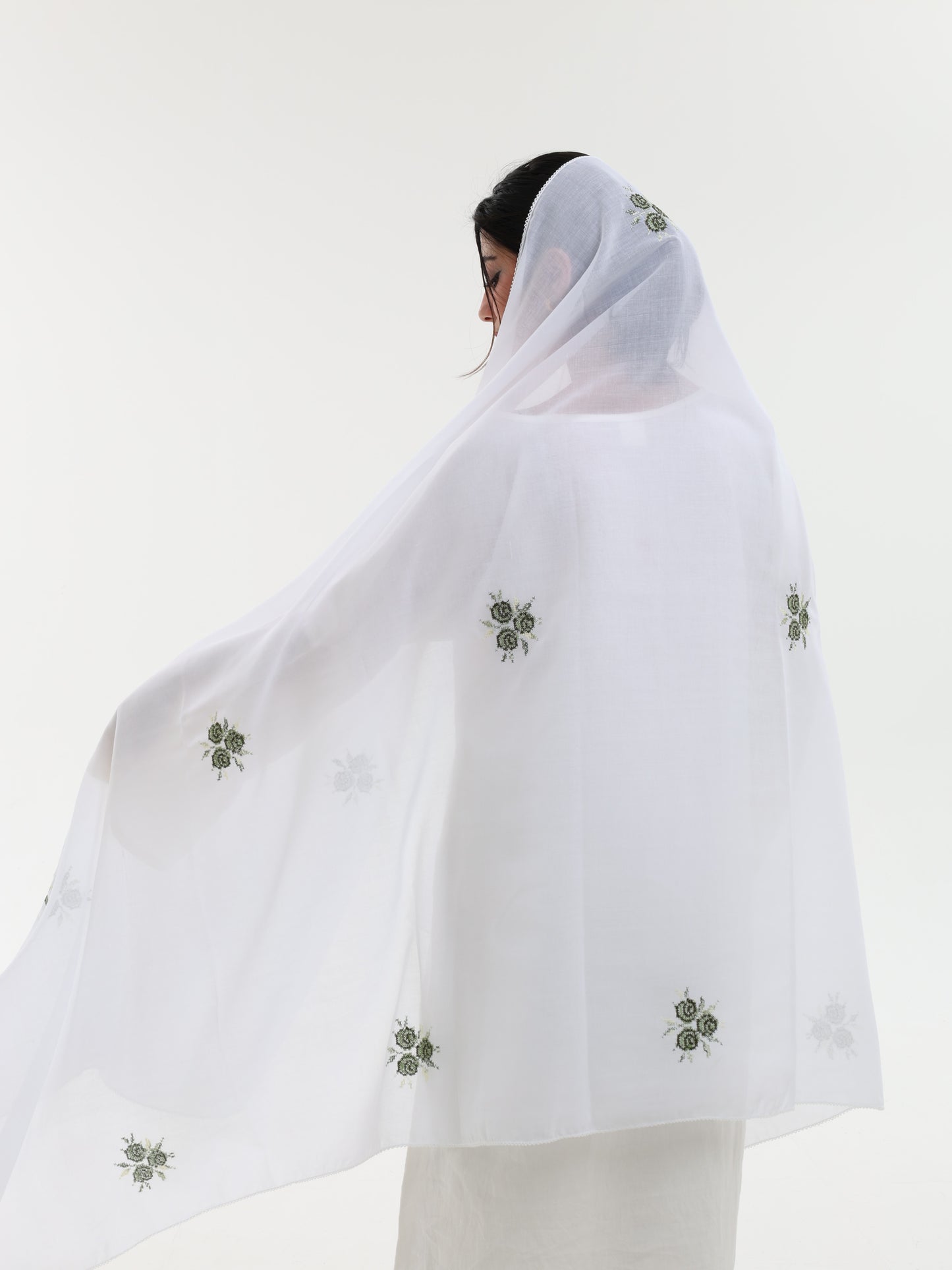 RM1-18 شيلة بيت عريضة جوري روز منثرات