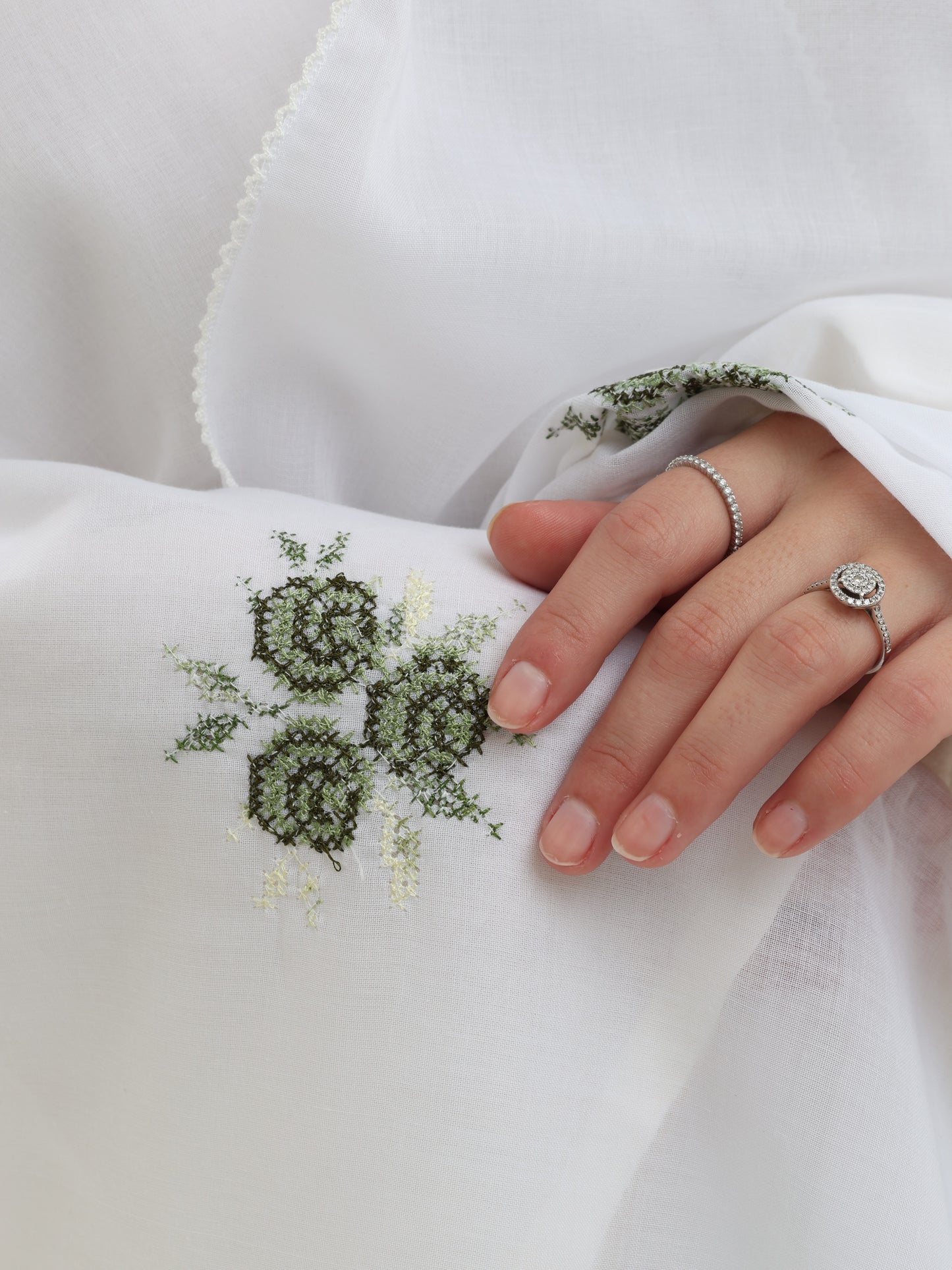 RM1-18 شيلة بيت عريضة جوري روز منثرات