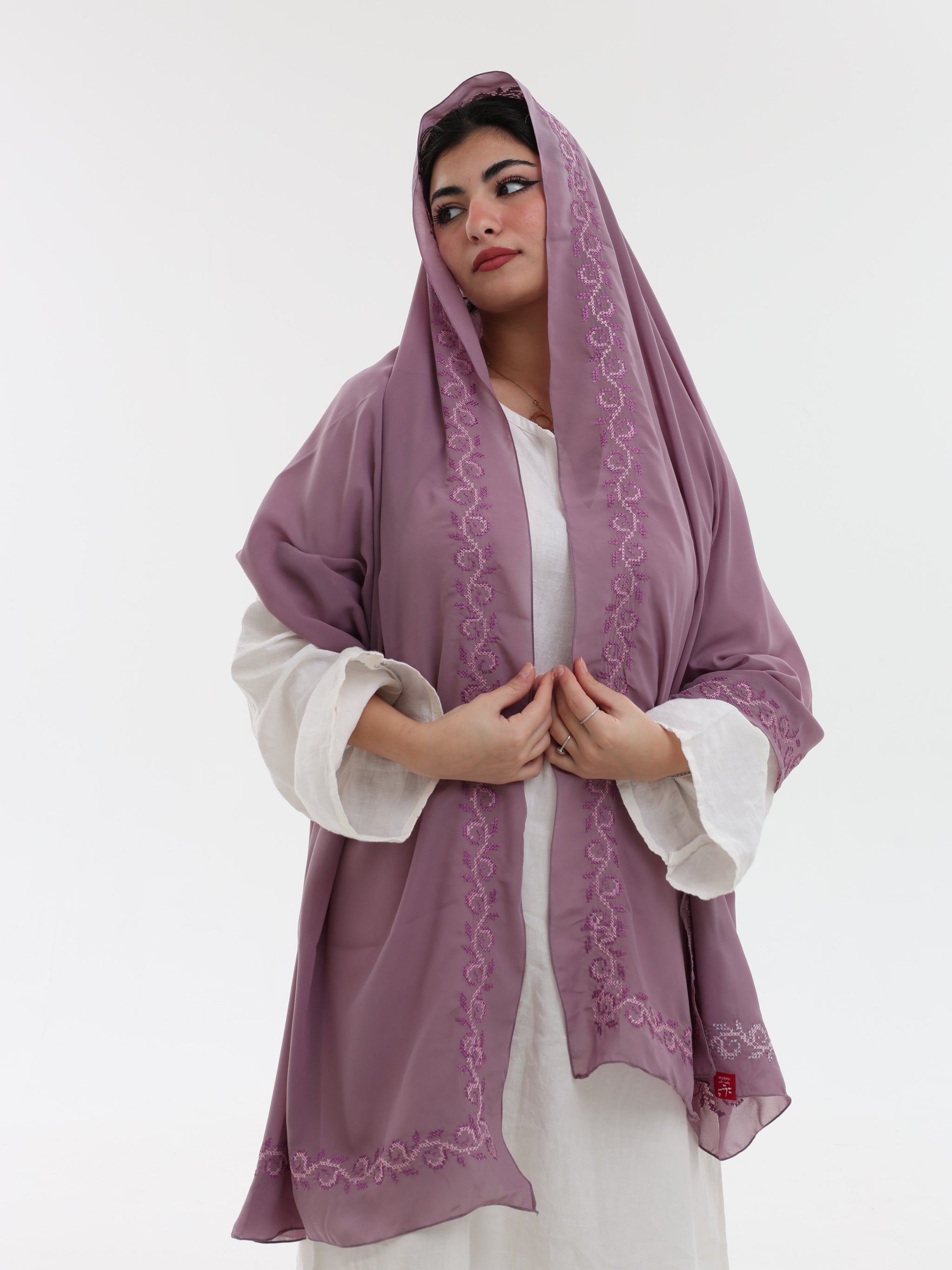 DL1-02 شيل بيت عريضة مطرزة