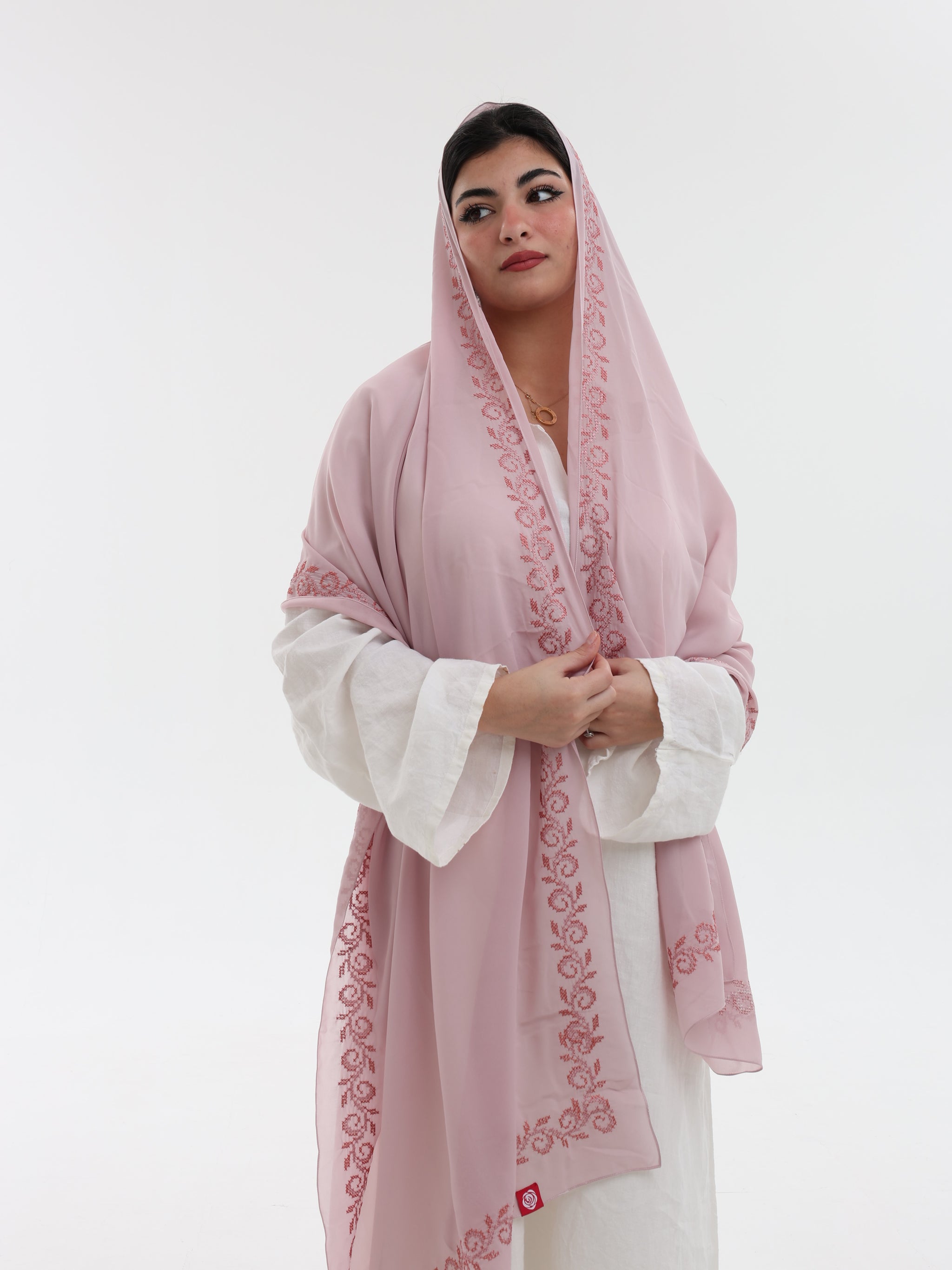 DL1-04 شيل بيت عريضة مطرزة