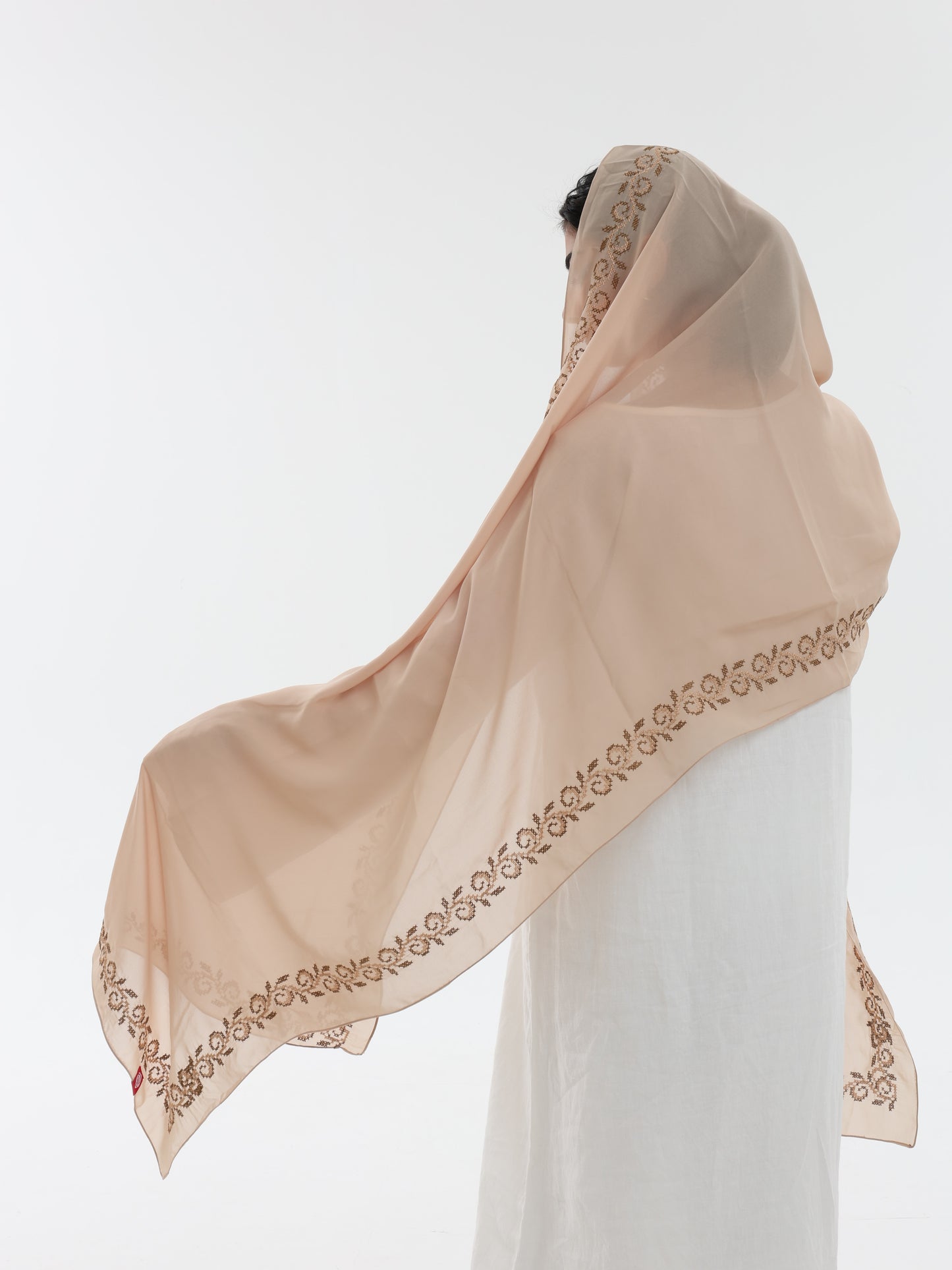 DL1-05 شيل بيت عريضة مطرزة