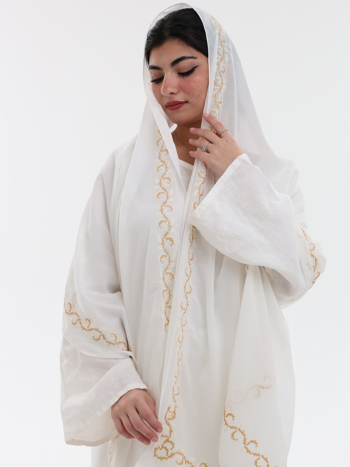 DL1-06 شيل بيت عريضة مطرزة