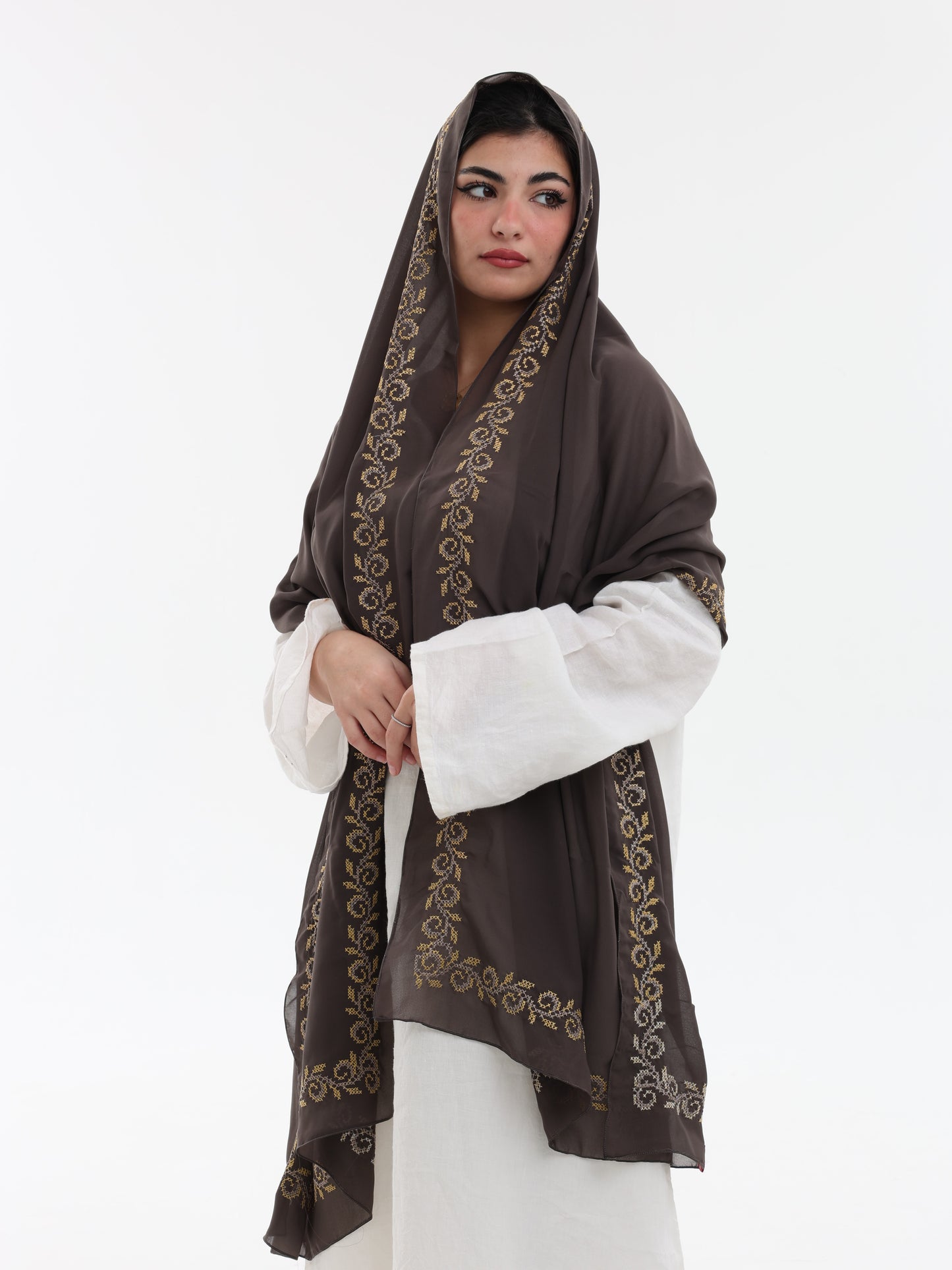 DL1-09 شيل بيت عريضة مطرزة