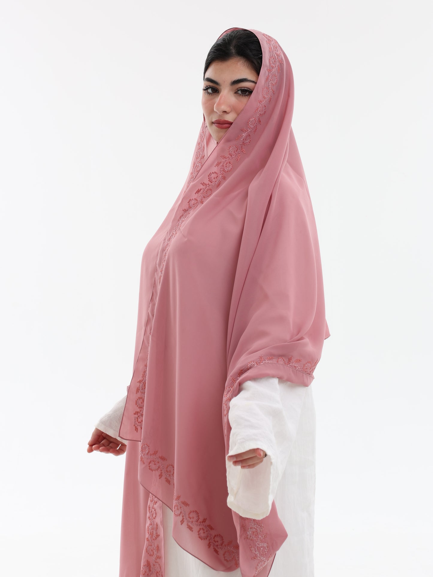 DL1-11 شيل بيت عريضة مطرزة