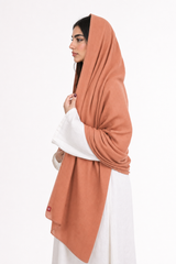 AI-MODEL-RENDER SD7-248 — صورة توضيحية للشكل عند اللبس