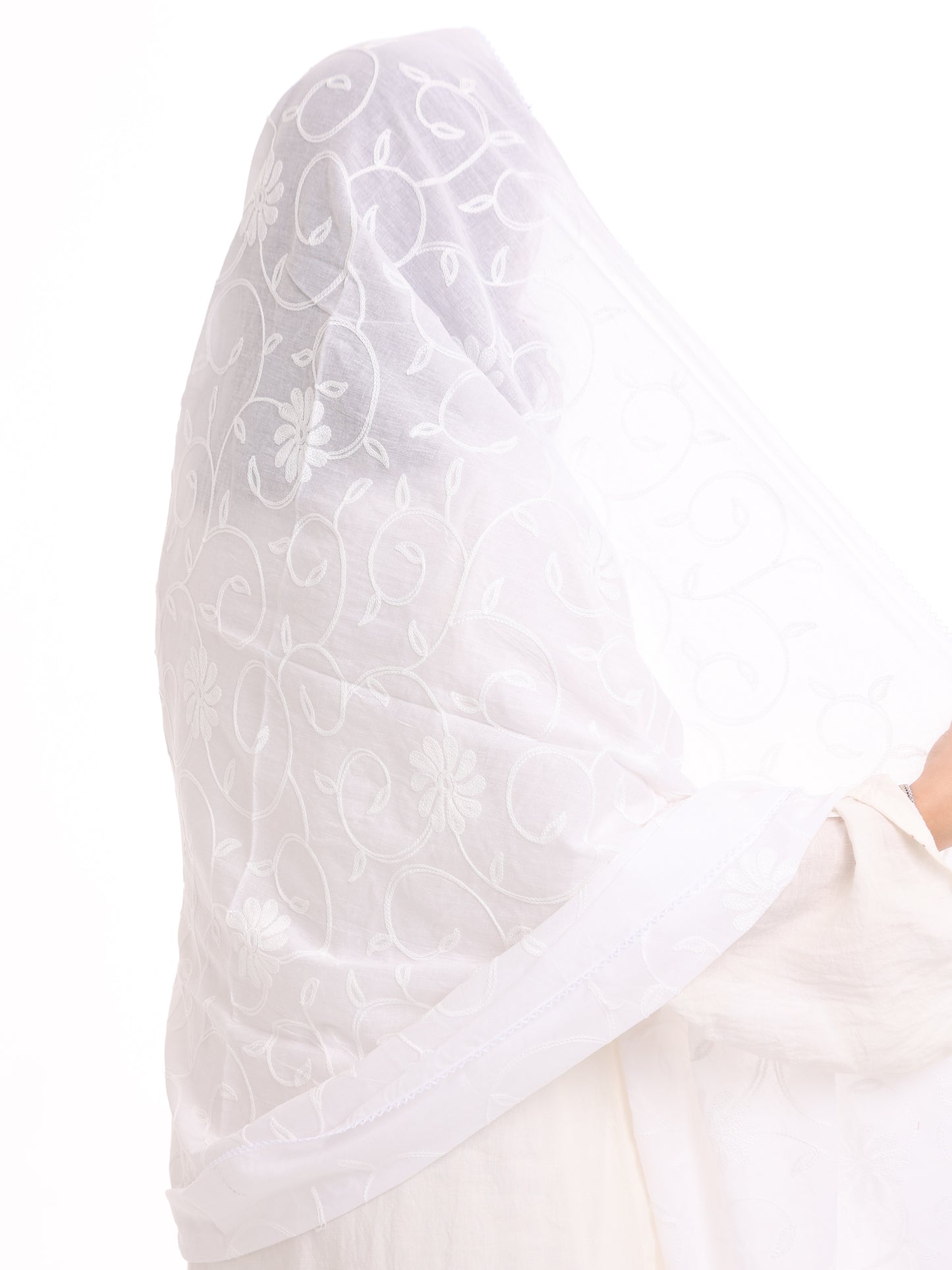 TR1_04 Border Embroidered Home Hijab — White