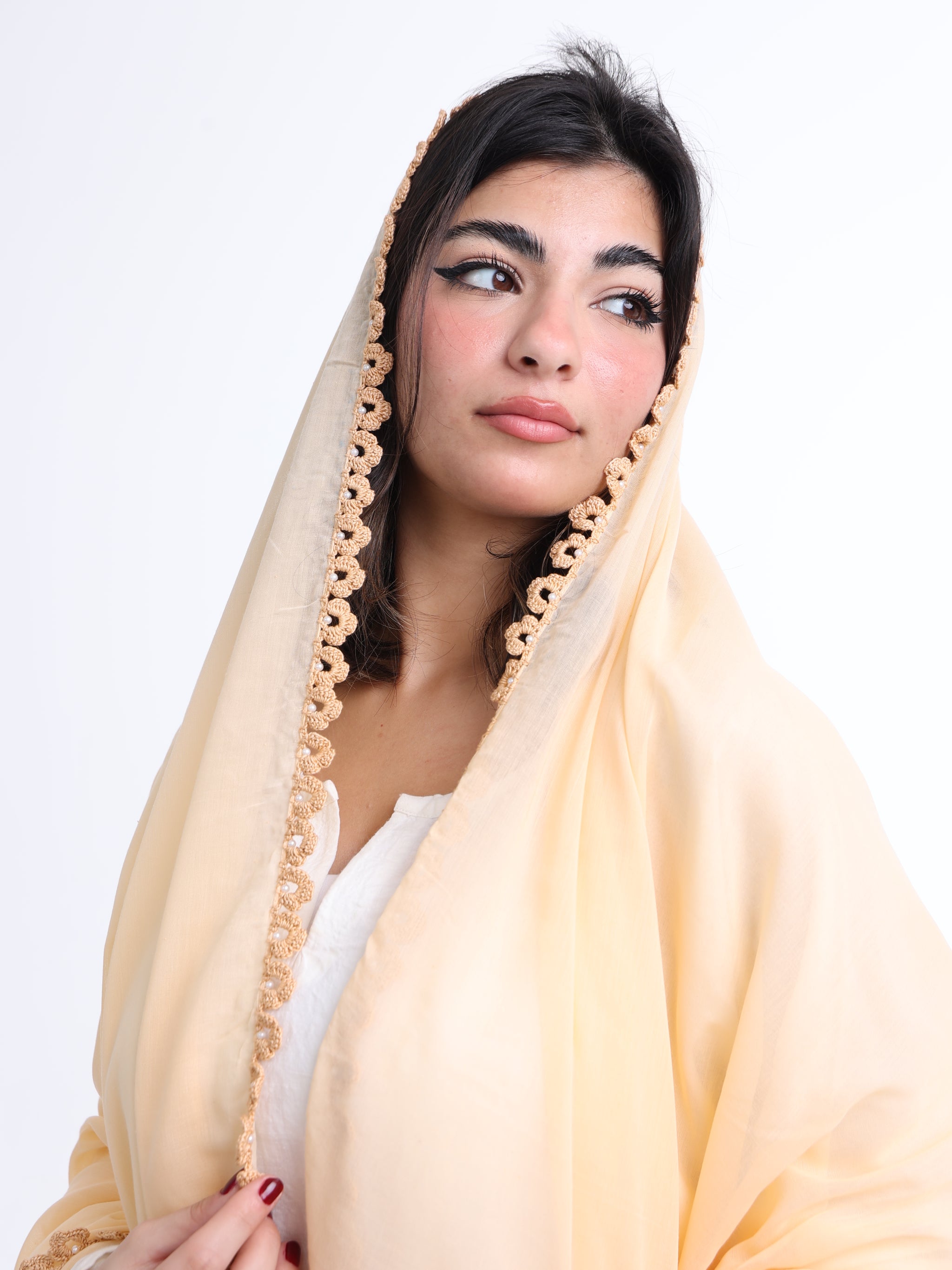 KS2-13 شيلة كروشيه يدوي بيج