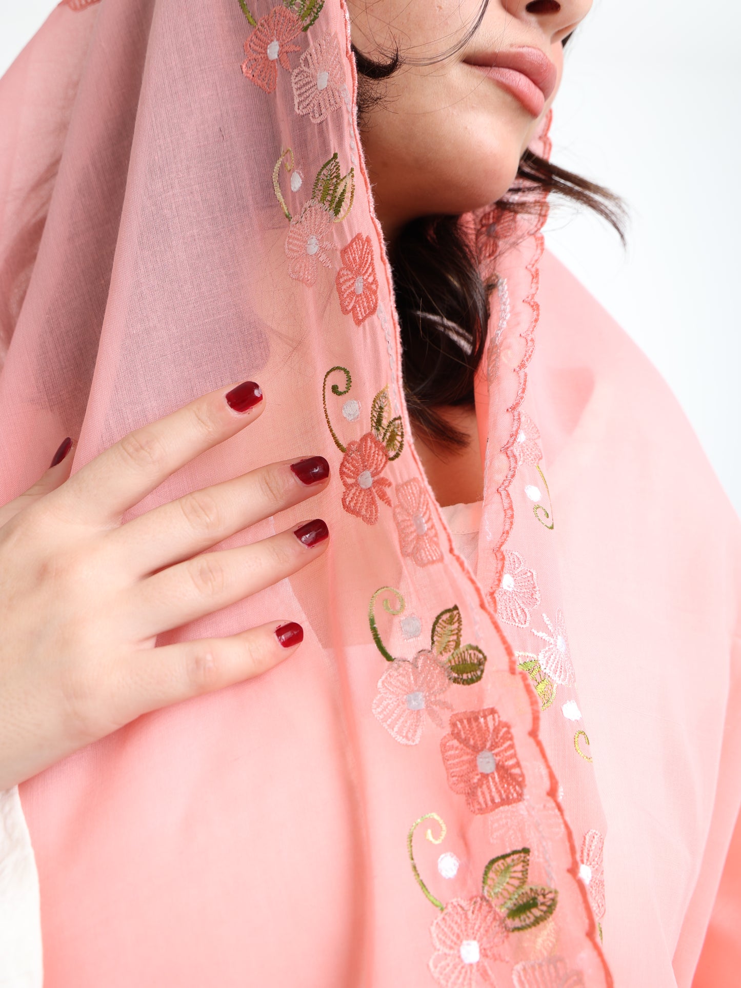 BD3-10 شيله مطرزة وردية عريضة