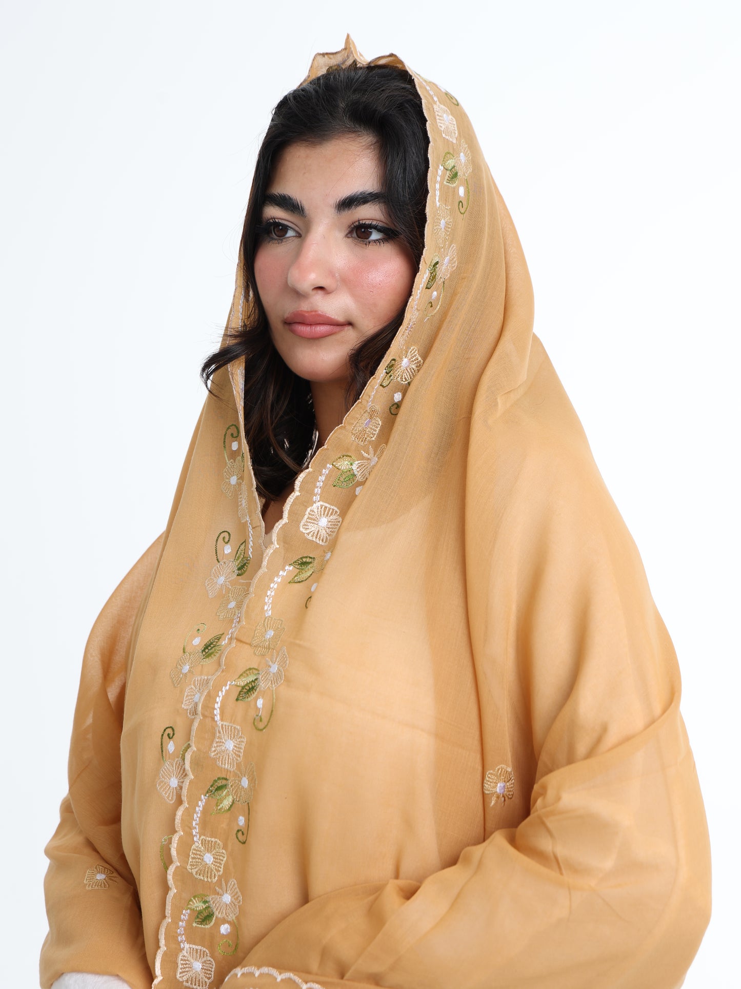 BD3-14 شيله مطرزة رملية عريضة