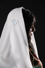 LR-04 Laura Occasion Shaila — White