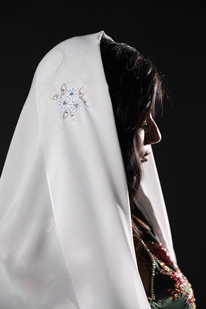 LR-04 Laura Occasion Shaila — White