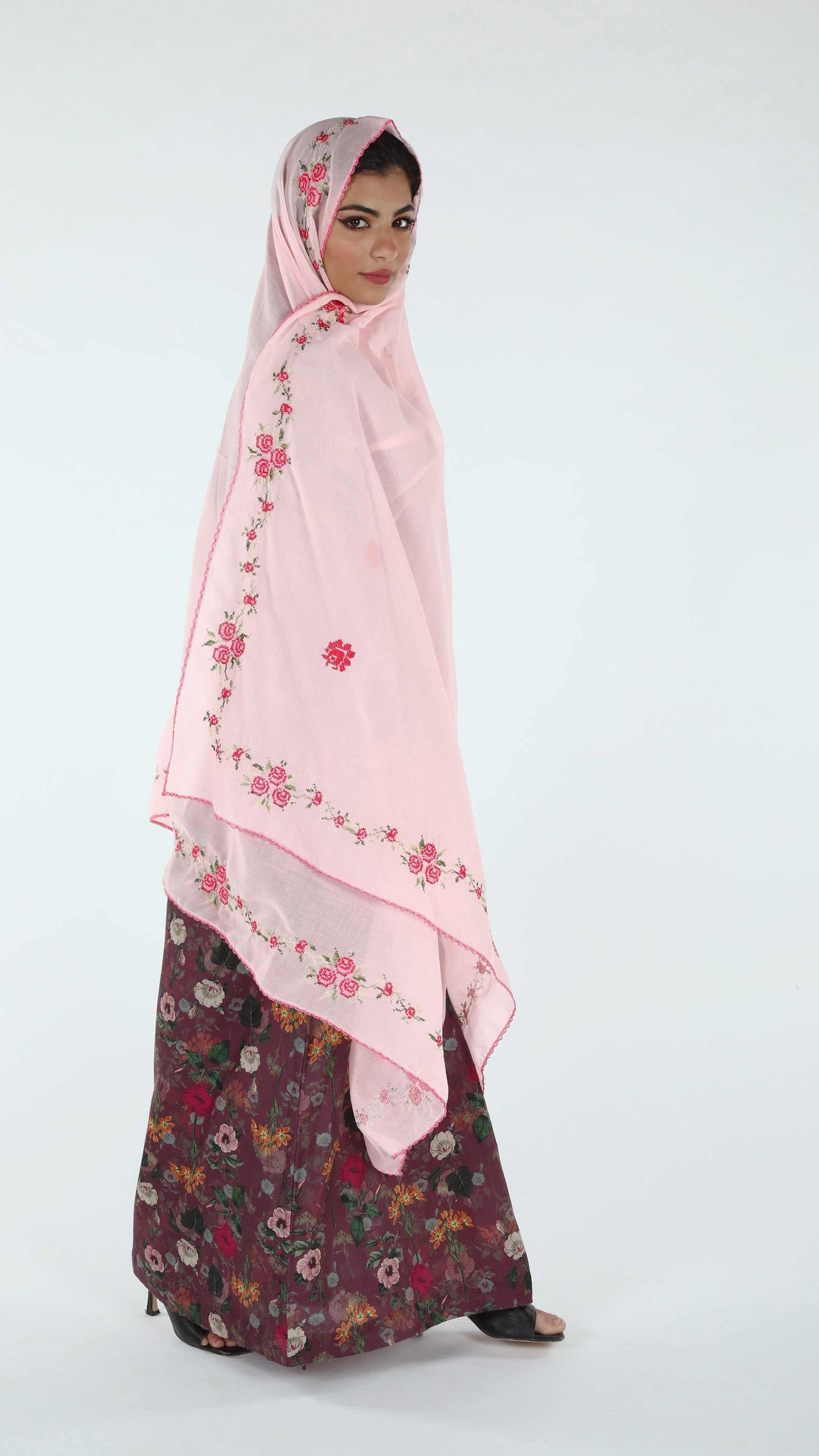RZ1-392 شيلة جوري روز وردية بأطراف غامجة - Shailah.ae شيلة