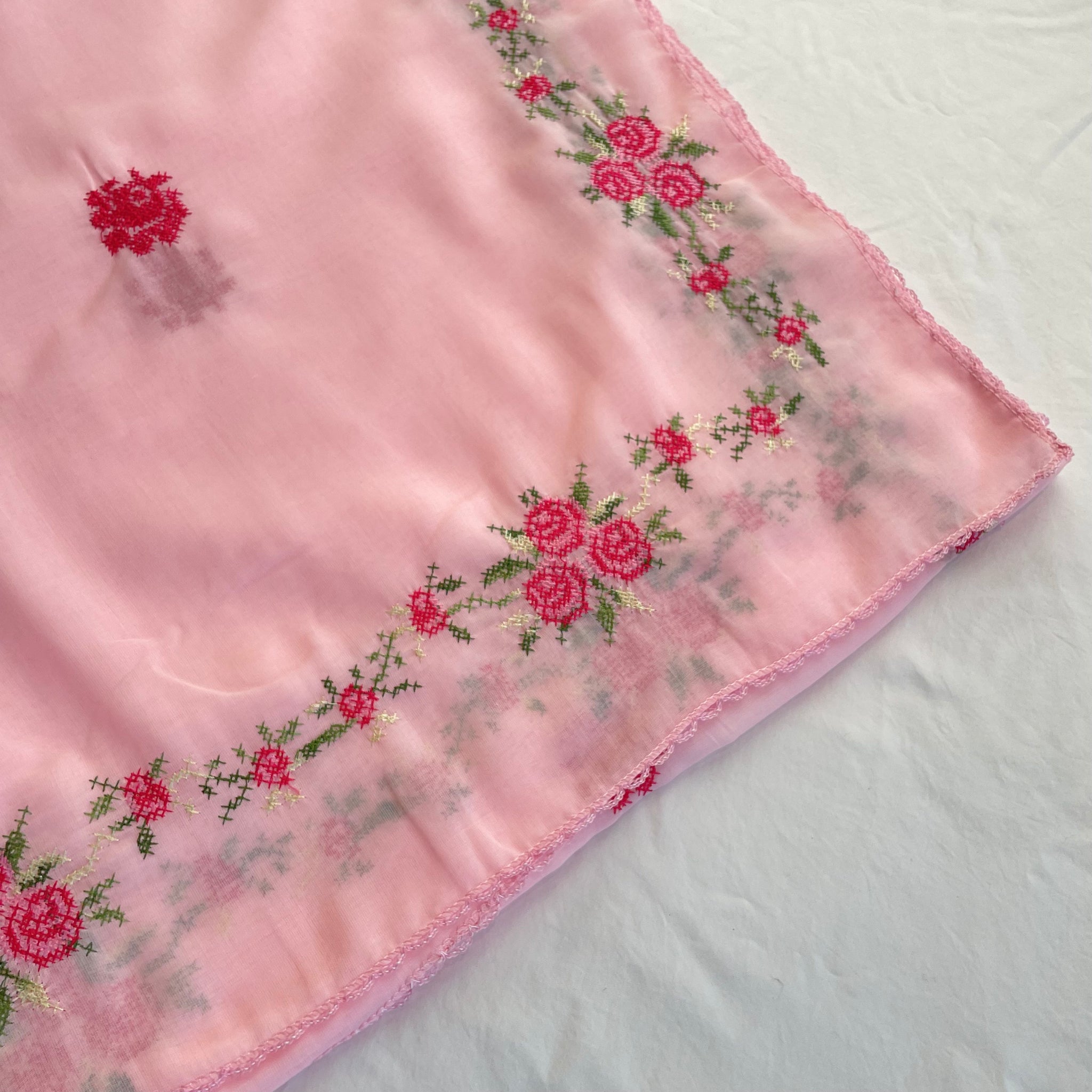 RZ5-05 Jouri Rose Embroidered Home Hijab — Light Pink