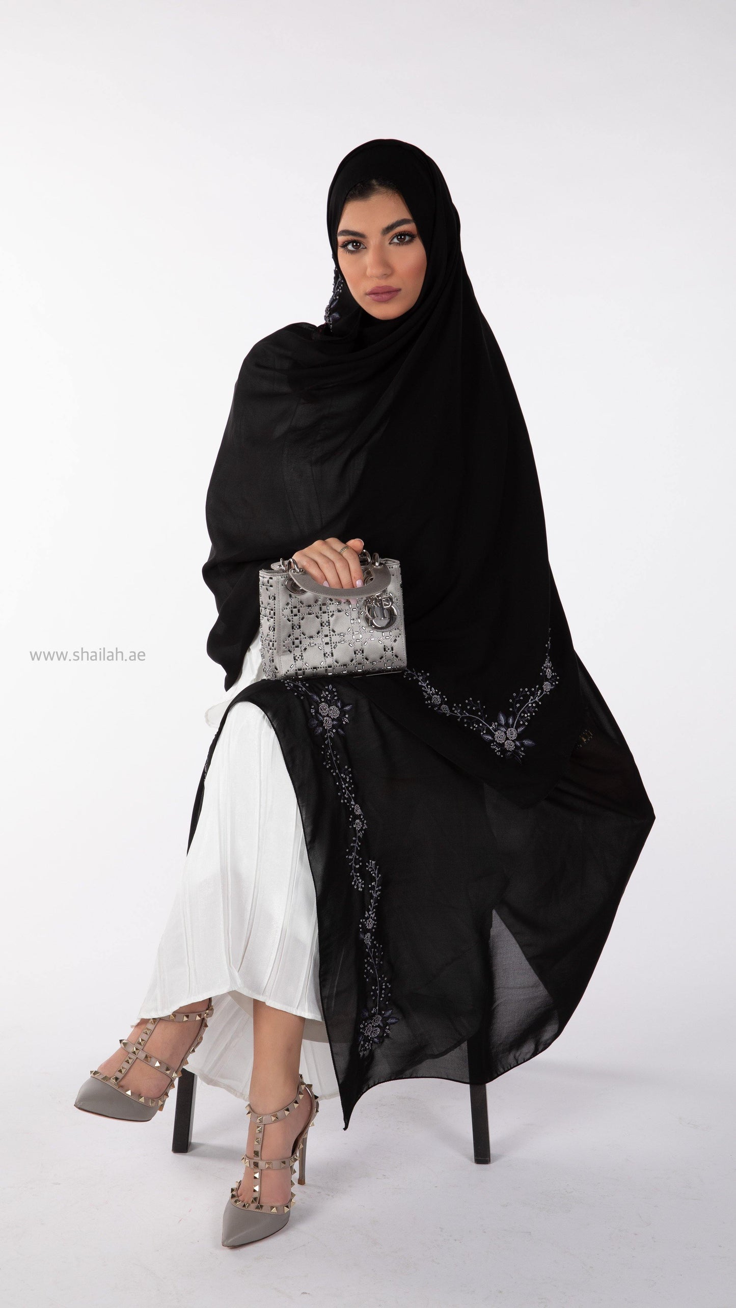 TC1-05 شيلة وصايف سودة بشغل رمادي - Shailah.ae شيلة