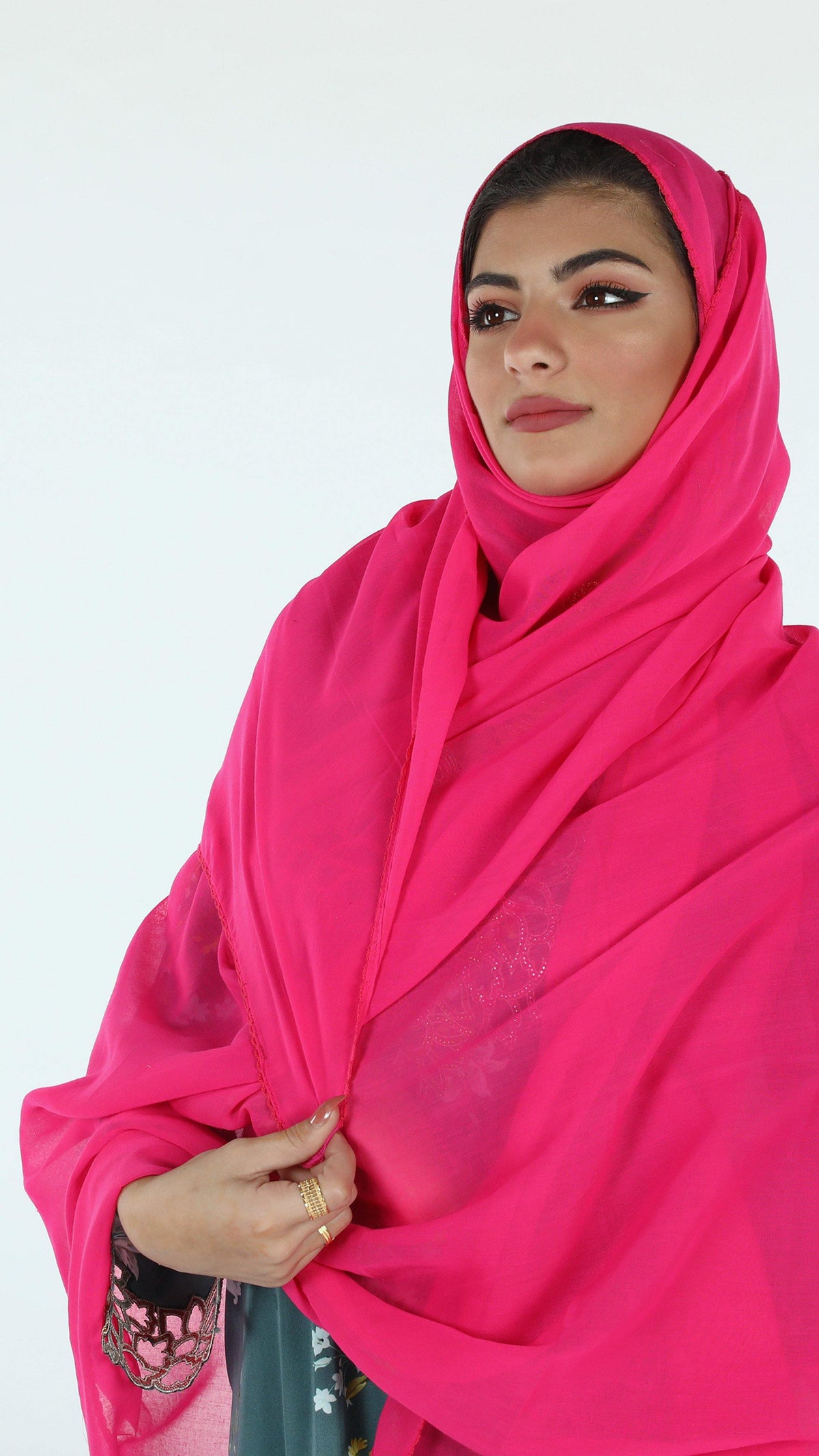 SD5-133 Plain Voile Home Hijab — Fuchsia – Shailah.ae شيلة