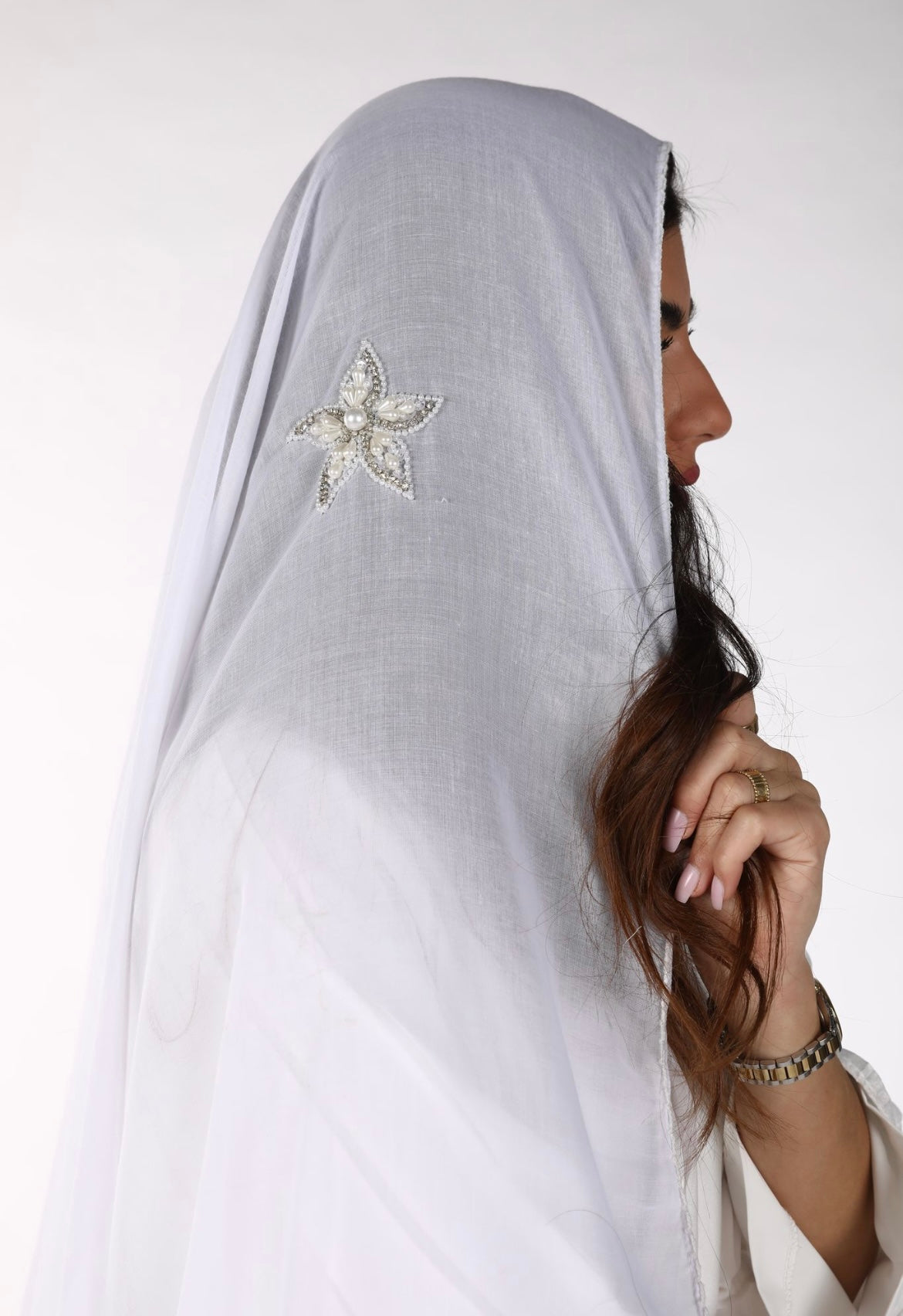 DK1-144 Scattered Beads Home Hijab — White